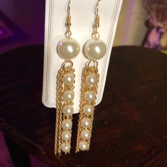 Earrings - Picture 2 of 5